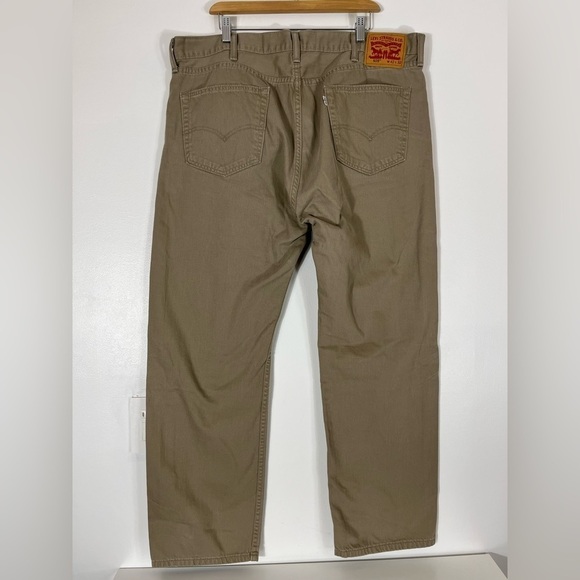 LEVI 505 Jeans Men's Size 42x32 Tan Relaxed Fit Straight Leg Mid Rise Denim - Picture 3 of 10